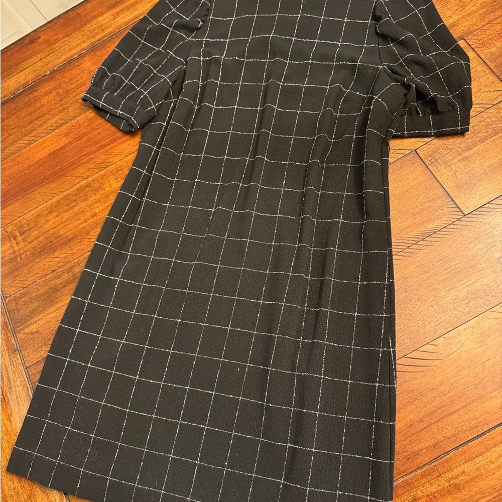 LOFT Black and White Grid short sleeve DRESS- NWT!